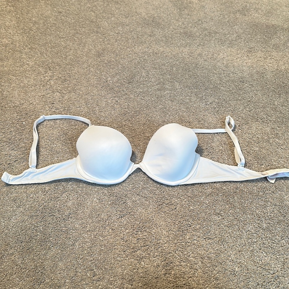 Victoria’s Secret pink white bra size 32C
